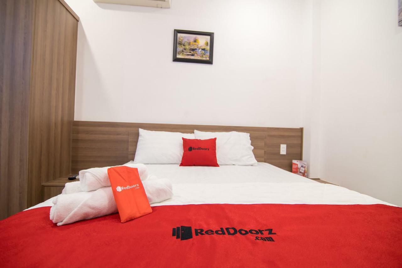 Reddoorz Plus Near Tan Dinh Market مدينة هوشي منه المظهر الخارجي الصورة