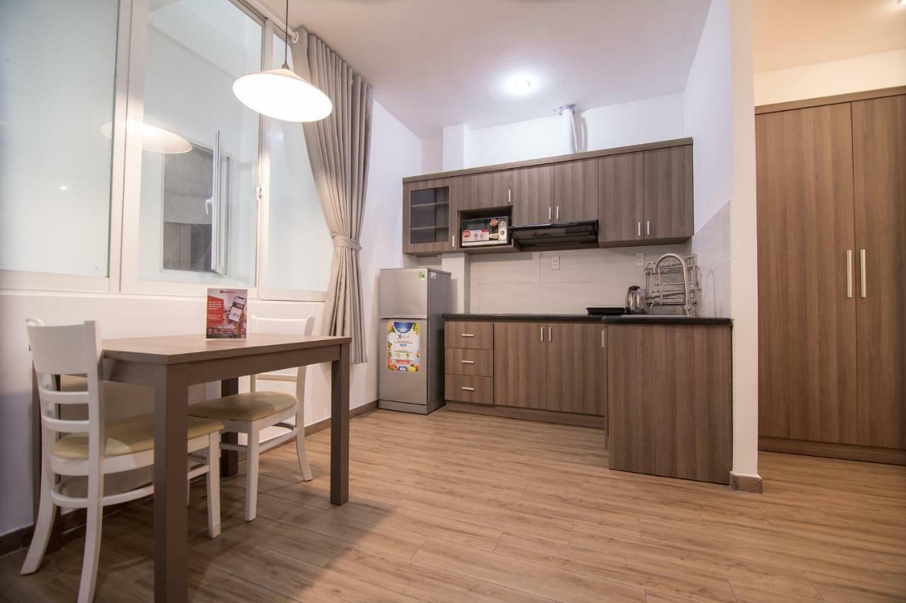 Reddoorz Plus Near Tan Dinh Market مدينة هوشي منه المظهر الخارجي الصورة